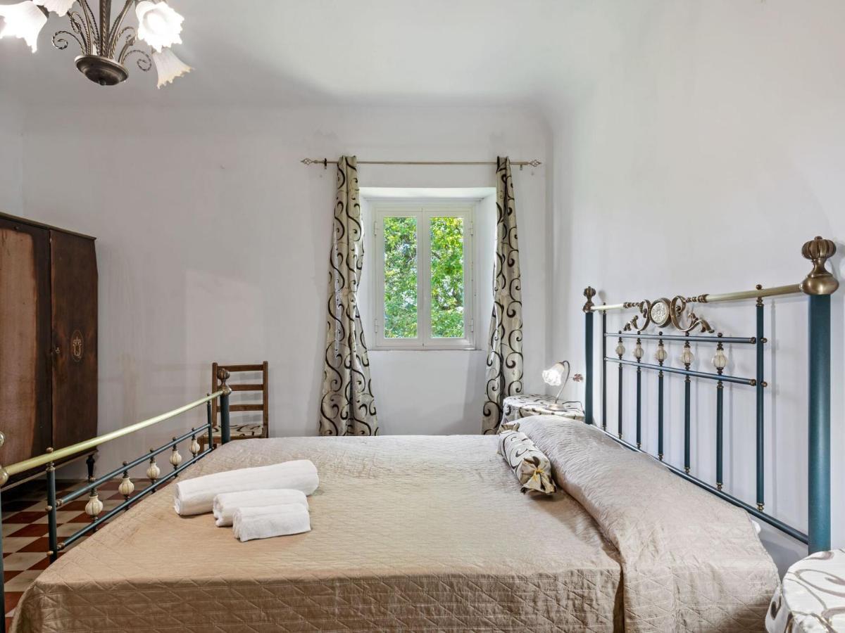 Belvilla By Oyo Casa Otaiti Maniace Room photo